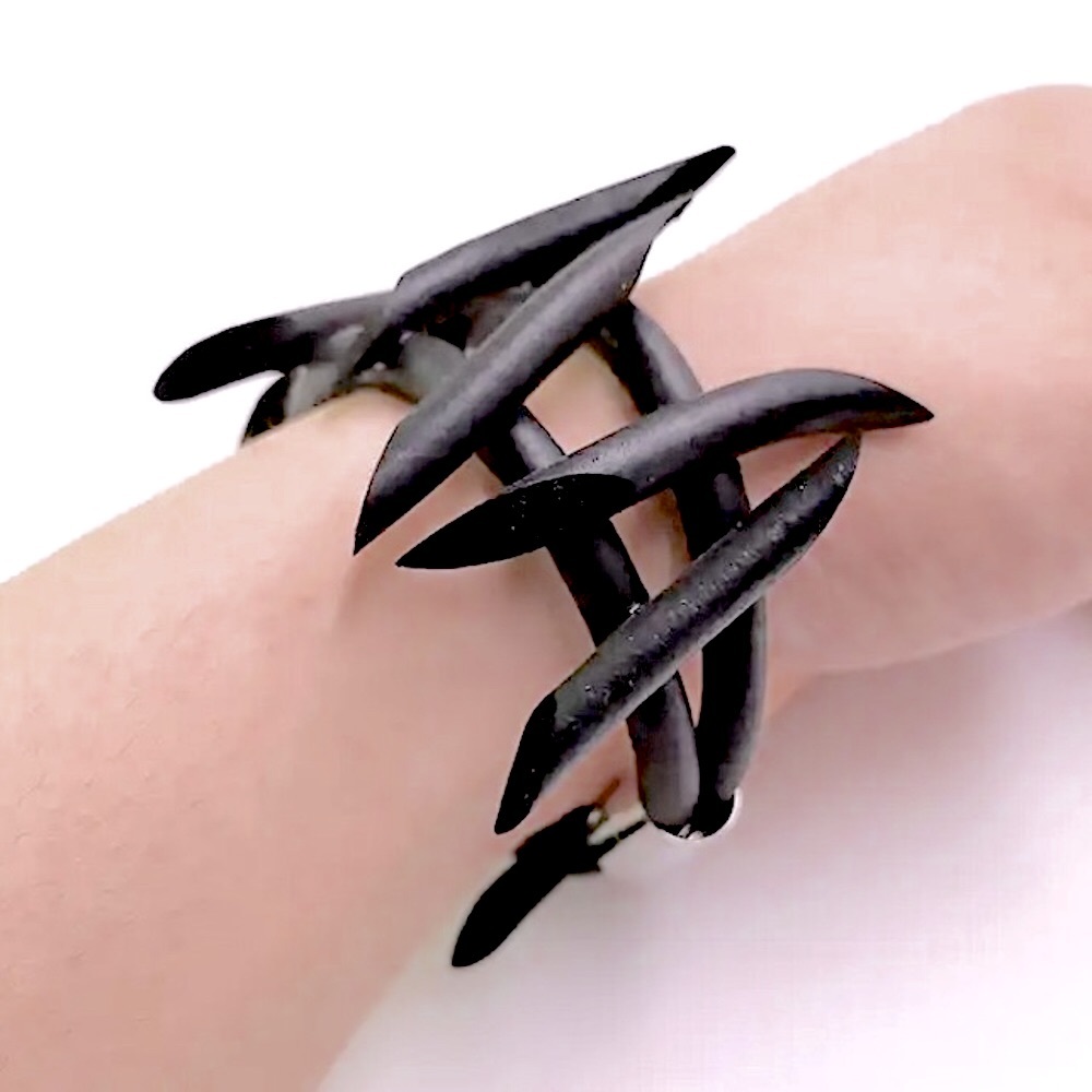 🖤𝟨𝟢%𝖮𝖥𝖥-𝖻𝗎𝗇𝖽𝗅𝖾𝗌𝟣𝟢+🖤NEW Spikes Rubber Bracelet